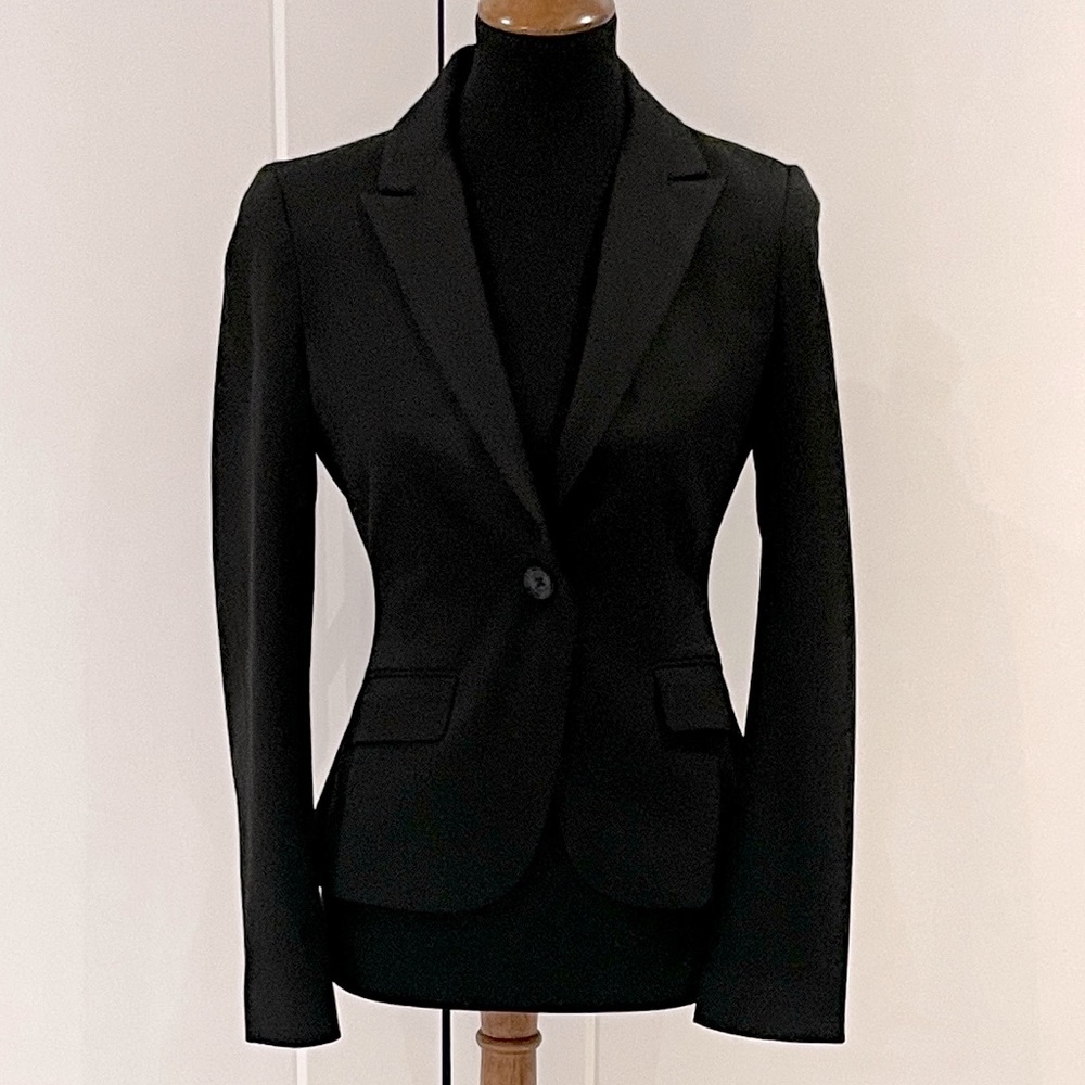 EXPRESS Women's Black Blazer - Size 2